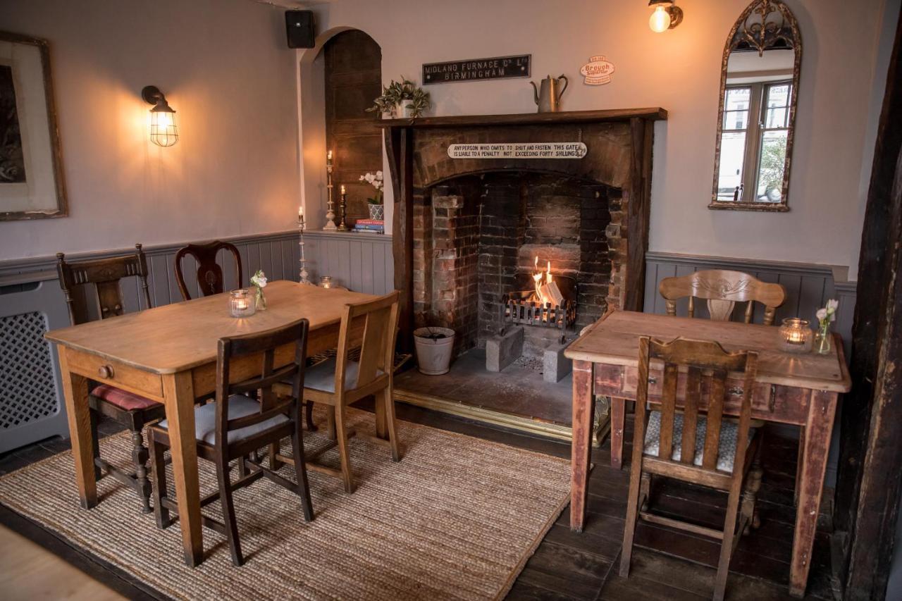 The Black Swan Inn Devizes Eksteriør billede